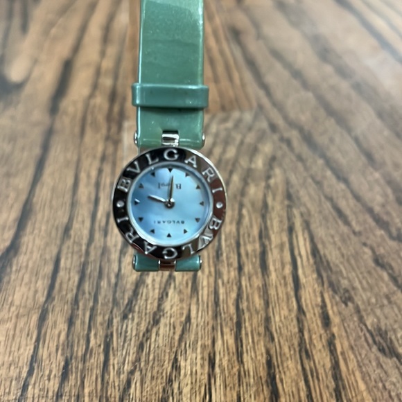 Bulgari womens watch - Picture 3 of 12